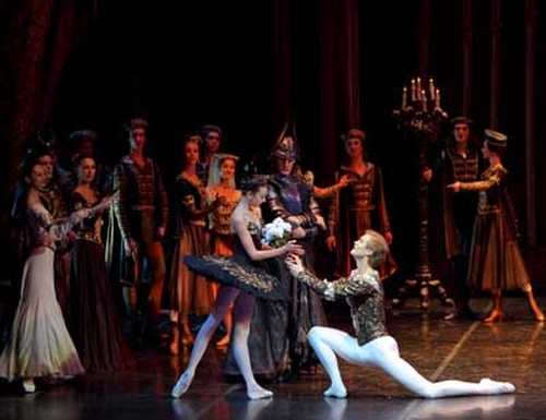 balleta_operas_perm_igkor_strabinski_petrouska_megaro_mousikis_athinon