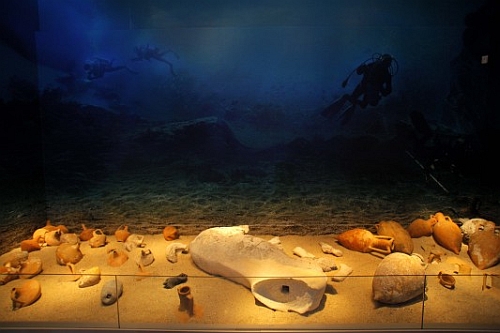 to_nauagio_ton_antikythiron_ethniko_archaiologiko_mouseio1