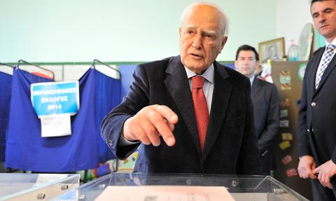 Παπούλιας: Οι Ελληνες να ενισχύσουν τις δημοκρατικές δυνάμεις στην ευρωβουλή