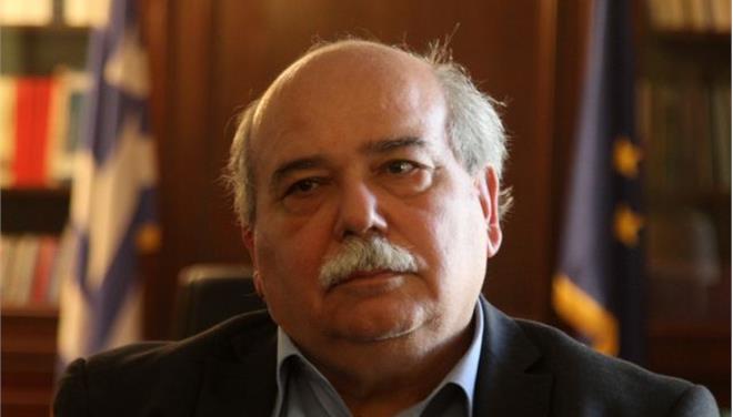 Βούτσης στον Αντ1: Η κυβέρνηση δεν σχεδιάζει δημοψήφισμα ή εκλογές
