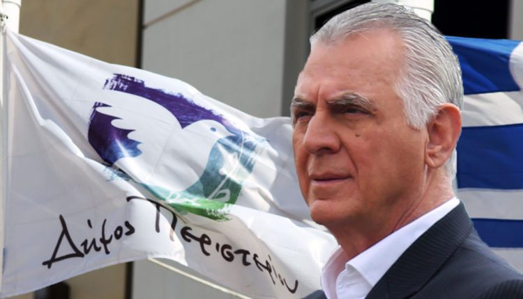 Ο δήμαρχος Περιστερίου Ανδρέας Παχατουρίδης με 74 19ο/ο