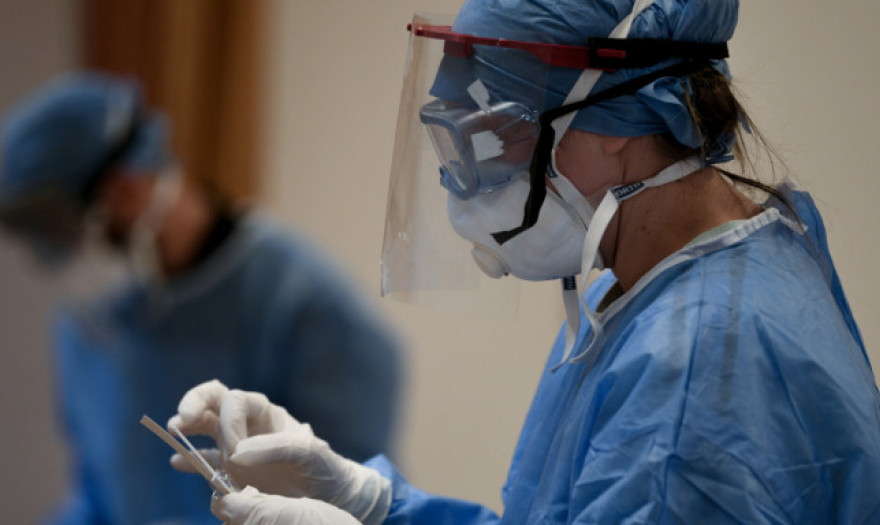 Koronoios deigma stoli