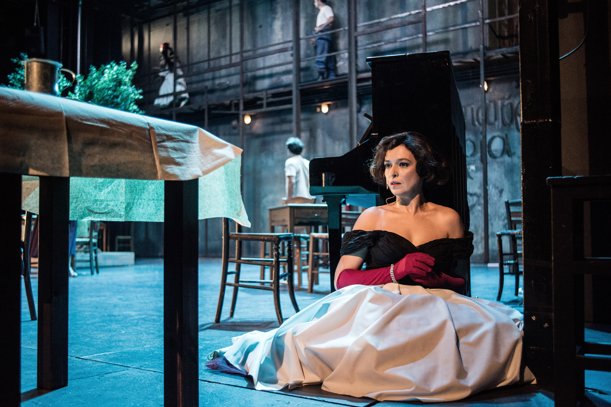 Η Στέλλα με τα κόκκινα γάντια photo by © karol jarek (10)