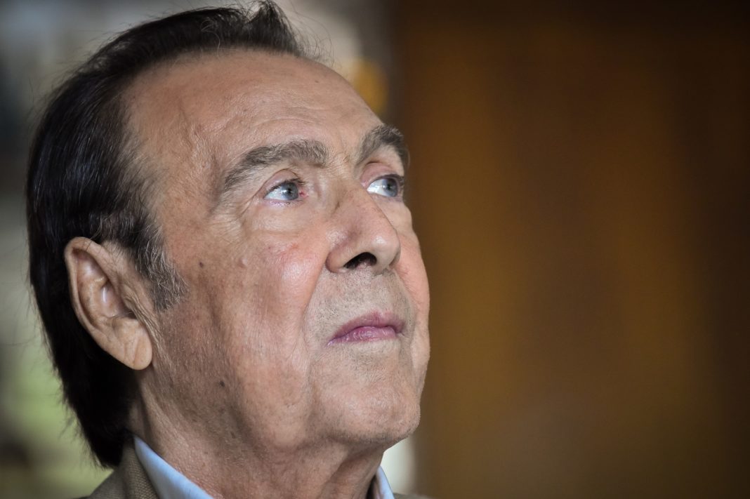 ÓÕÍÅÍÔÅÕÎÇ ÔÕÐÏÕ ÃÉÁ ÔÇÍ ÓÕÍÁÕËÉÁ ÓÔÏ ÇÑÙÄÅÉÏ "60 ×ÑÏÍÉÁ ÔÏËÇÓ ÂÏÓÊÏÐÏÕËÏÓ" (eurokinissi/ÔÁÔÉÁÍÁ ÌÐÏËÁÑÇ)