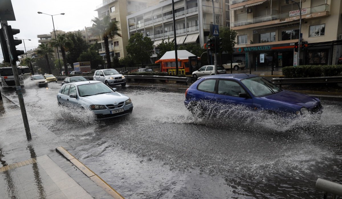 Vroxi athina autokinita 14 10 2021
