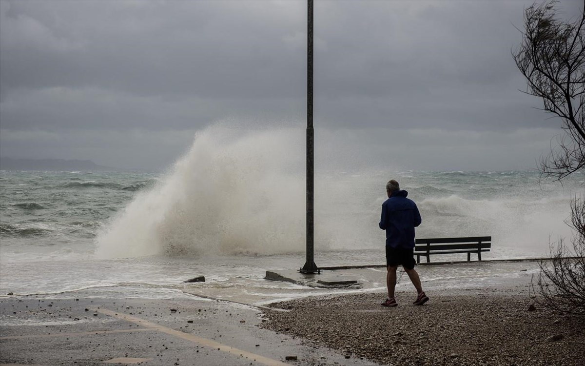 Kakokairia isxuroi anemoi