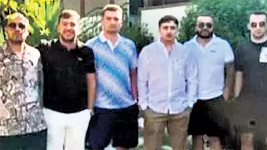 Tourkoi loutsa