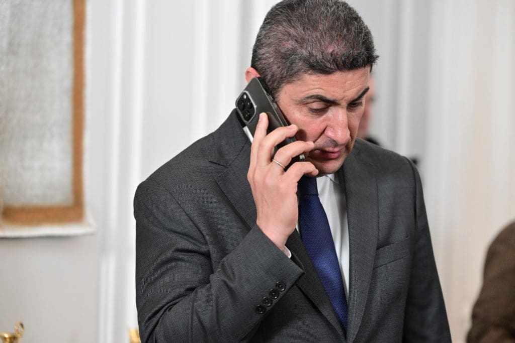 [367927] ΣΥΝΑΝΤΗΣΗ ΤΟΥ ΠΡΩΘΥΠΟΥΡΓΟΥ ΚΥΡΙΑΚΟΥ ΜΗΤΣΟΤΑΚΗ ΜΕ ΕΚΠΡΟΣΩΠΟΥΣ ΘΕΣΜΙΚΩΝ ΦΟΡΕΩΝ ΤΗΣ ΘΕΣΣΑΛΙΑΣ (ΤΑΤΙΑΝΑ ΜΠΟΛΑΡΗ/eurokinissi)