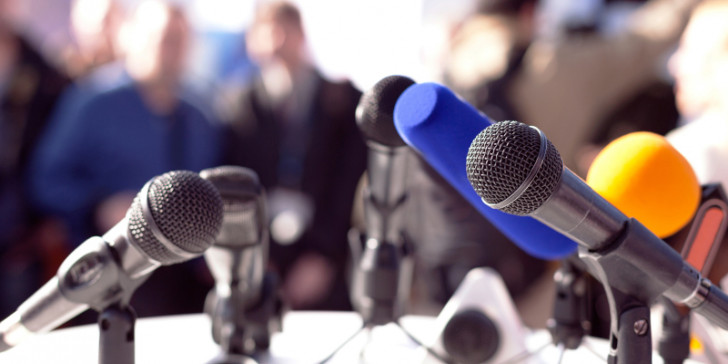 ΔΗΜΟΣΙΟΓΡΑΦΙΑ ΜΙΚΡΟΦΩΝΑ