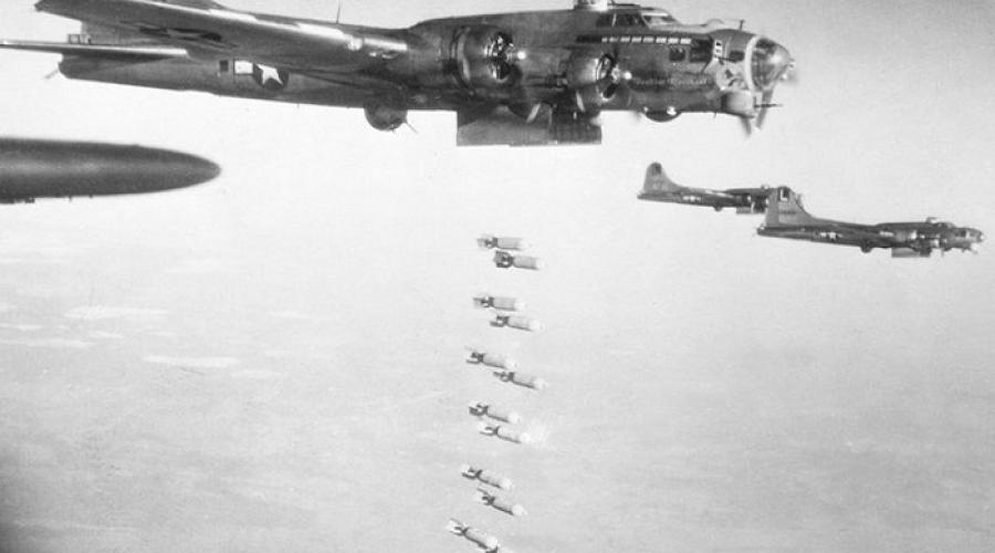 American air force bombers on holiday mission 517250438 5ab447873037130037ad8375