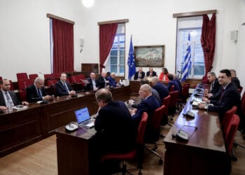 ΕΝΗΜΕΡΩΣΗ ΤΩΝ ΒΟΥΛΕΥΤΩΝ ΤΗΣ ΝΕΑΣ ΔΗΜΟΚΡΑΤΙΑΣ ΑΠΟ ΤΟΝ ΥΠΟΥΡΓΟ ΕΞΩΤΕΡΙΚΩΝ ΓΙΩΡΓΟ ΓΕΡΑΠΕΤΡΙΤΗ (ΣΤΟΛΗΣ ΠΑΝΑΓΙΩΤΗΣ / eurokinissi)