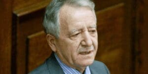 Geitonas kostas kybernisi 660 0