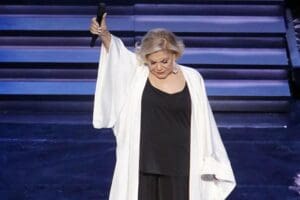 Ektakth eidisi gia ti marinella sok prin apo ligo 1