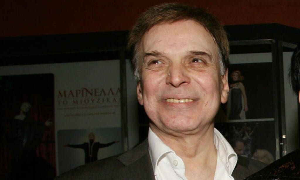 Pou brisketai o giwrgos marinos poia einai i katastasi tou 2 w l