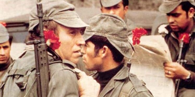 Revolucao dos cravos 748x498