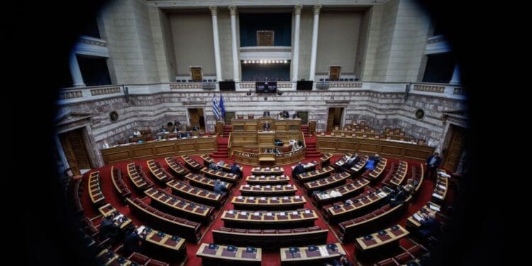 ΣΥΖΗΤΗΣΗ ΣΤΗΝ ΟΛΟΜΕΛΕΙΑ ΤΗΣ ΒΟΥΛΗΣ ΝΟΜΟΣΧΕΔΙΟΥ ΤΟΥ ΥΠΟΥΡΓΕΙΟΥ ΠΕΡΙΒΑΛΛΟΝΤΟΣ ΚΑΙ ΕΝΕΡΓΕΙΑΣ / 2η ΗΜΕΡΑ (ΓΙΩΡΓΟΣ ΚΟΝΤΑΡΙΝΗΣ/eurokinissi)